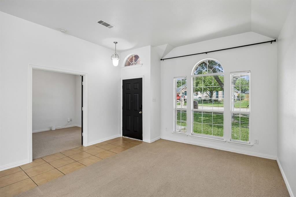 1420 Meadowlakes Drive