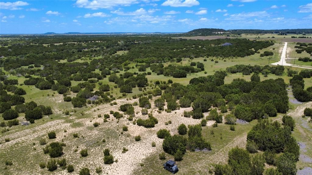 Photo of 1320 Private Road 16021, Jonesboro, TX 76538 (MLS # 21306248)