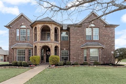 Photo of 1533 Diamond Back Lane, Fort Worth, TX 76052 (MLS # 21196194)