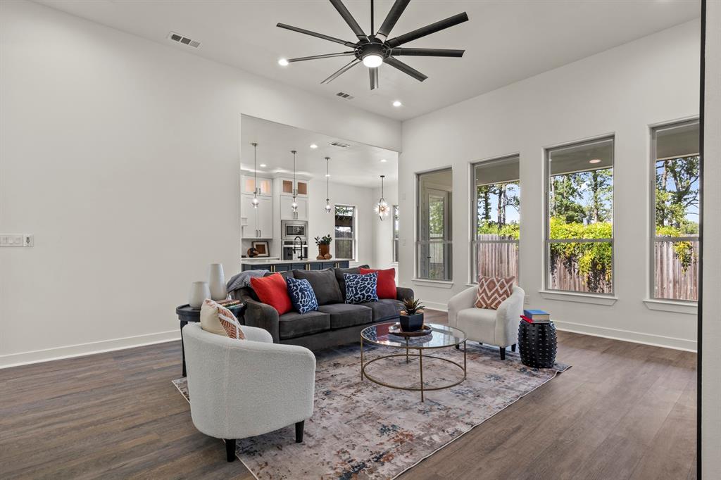 Country Club Estates - Residential