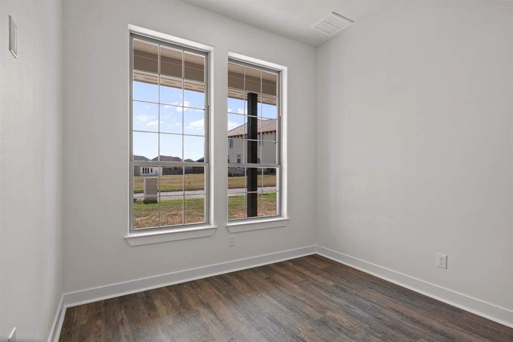 Country Club Estates - Residential