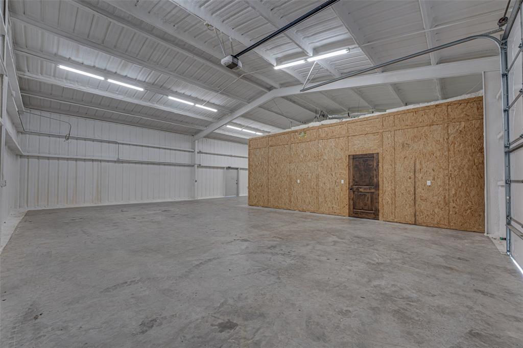 RACK - Commercial Lease