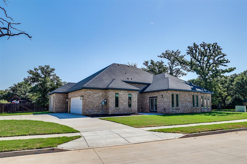 1208 Oak Harbor Boulevard