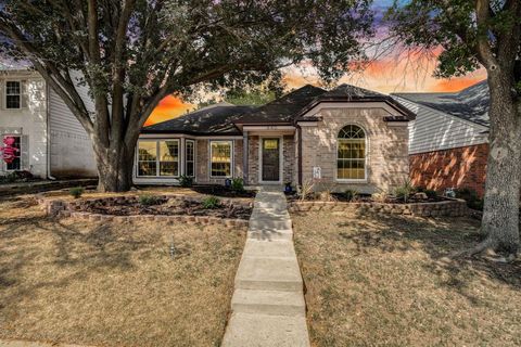840 Chaparral Drive Grand Prairie TX 75052