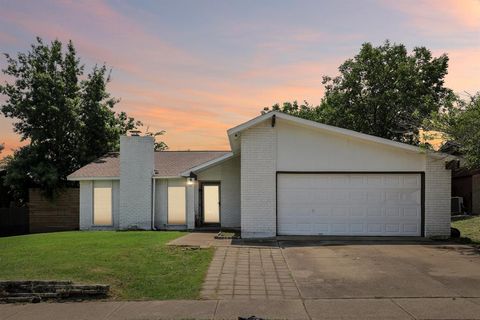 3828 Walnut Drive Bedford TX 76021