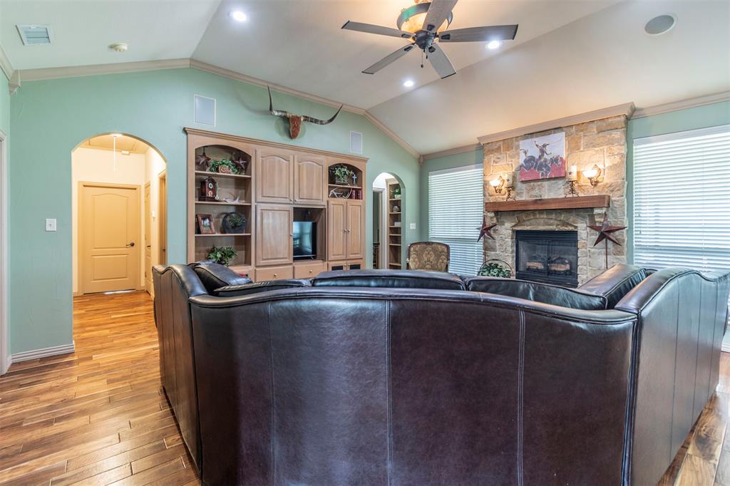 2727 Greenwood Road