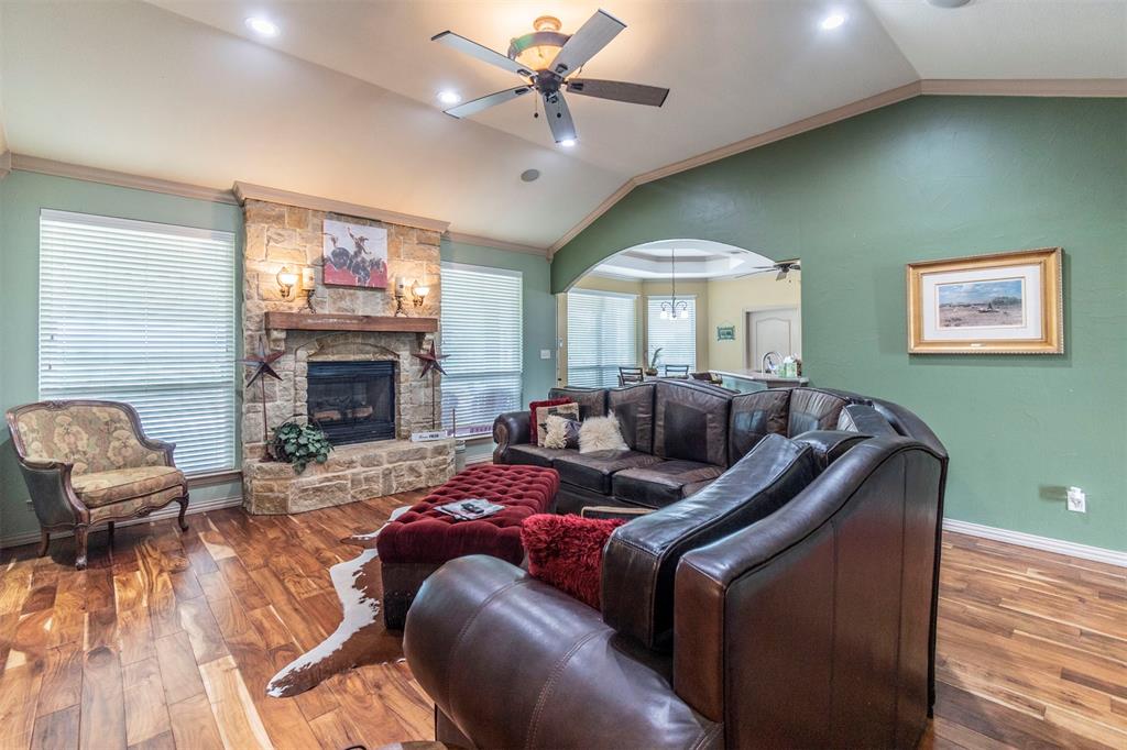 2727 Greenwood Road
