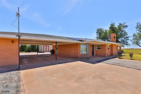 A home in Knox City