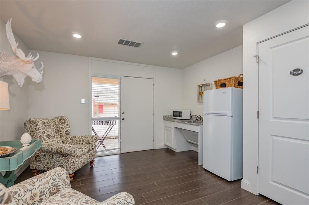 West End Rev - Commercial Lease