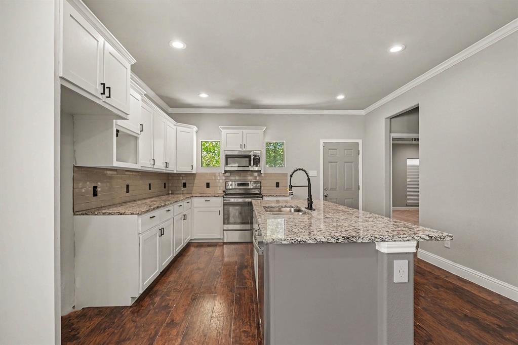 4221 Cardinal Drive