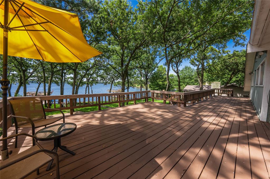 110 Oak Creek Drive