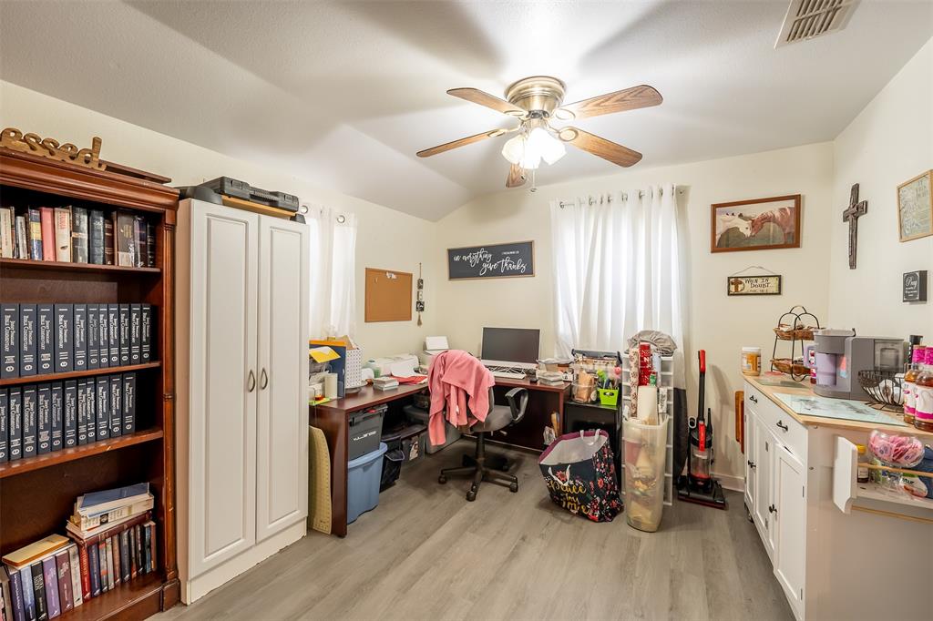 408 E Kolstad Street