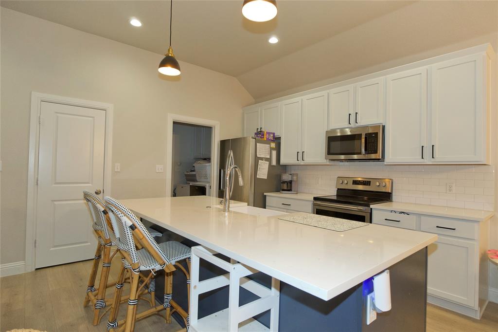 MUSTANG CREEK - Residential