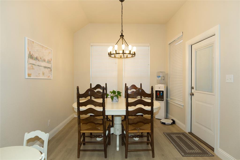 MUSTANG CREEK - Residential