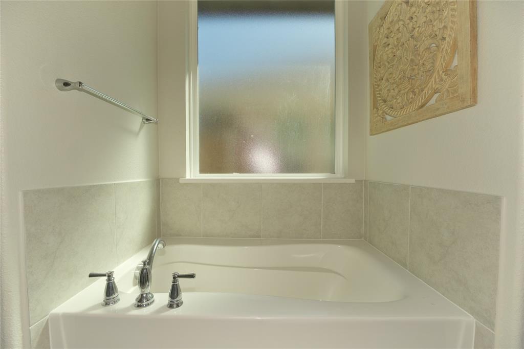 MUSTANG CREEK - Residential