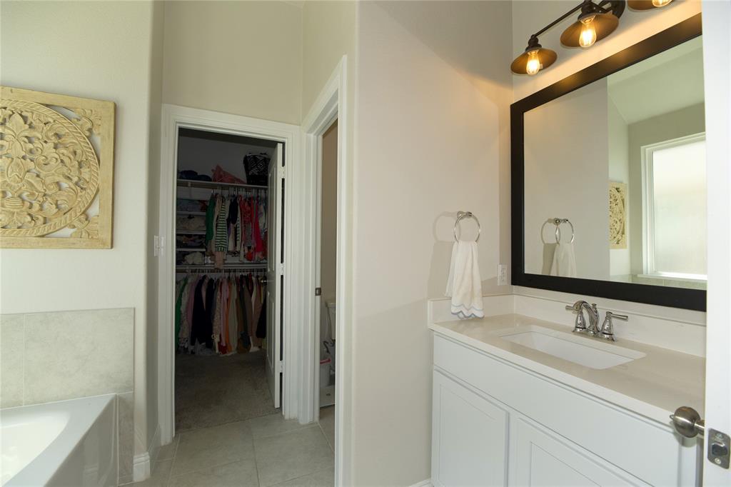 MUSTANG CREEK - Residential