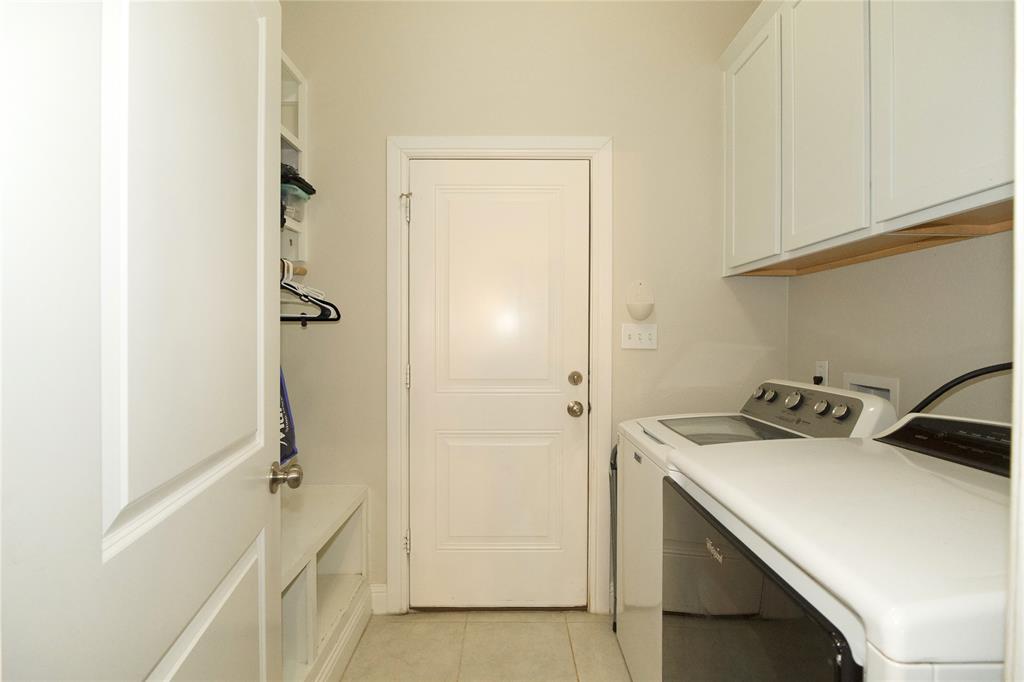 MUSTANG CREEK - Residential