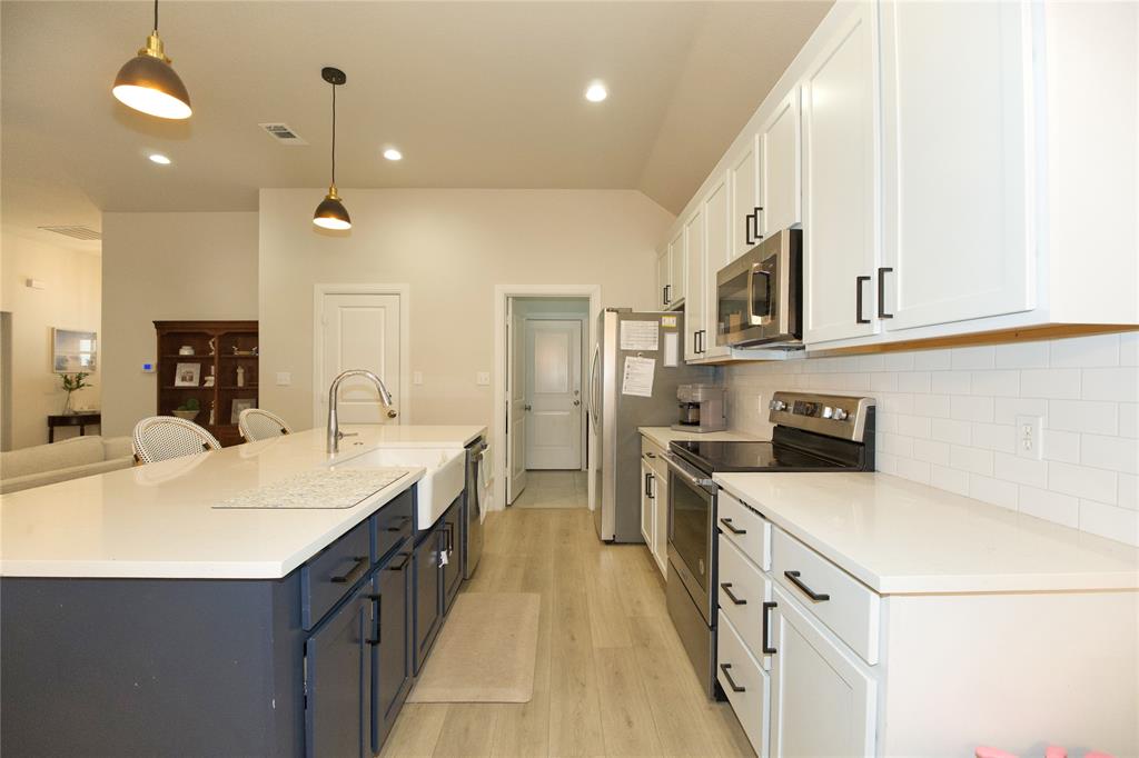 MUSTANG CREEK - Residential