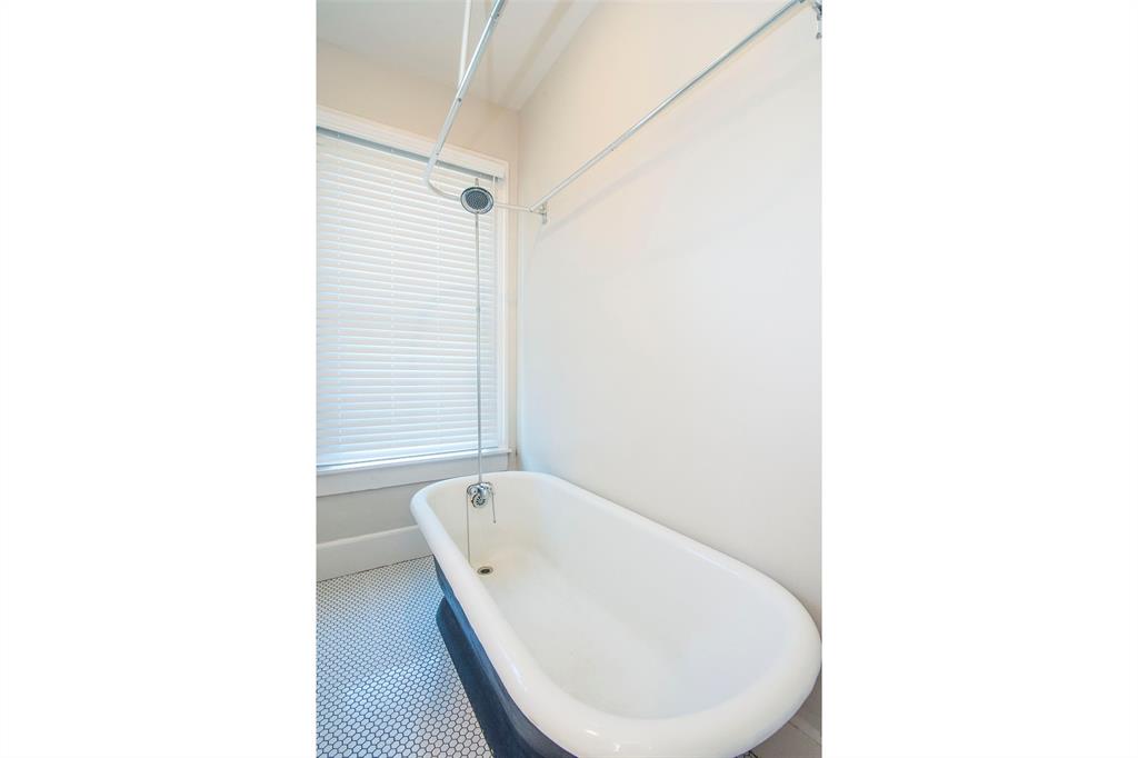 Reeves Tennant Street - Residential Lease