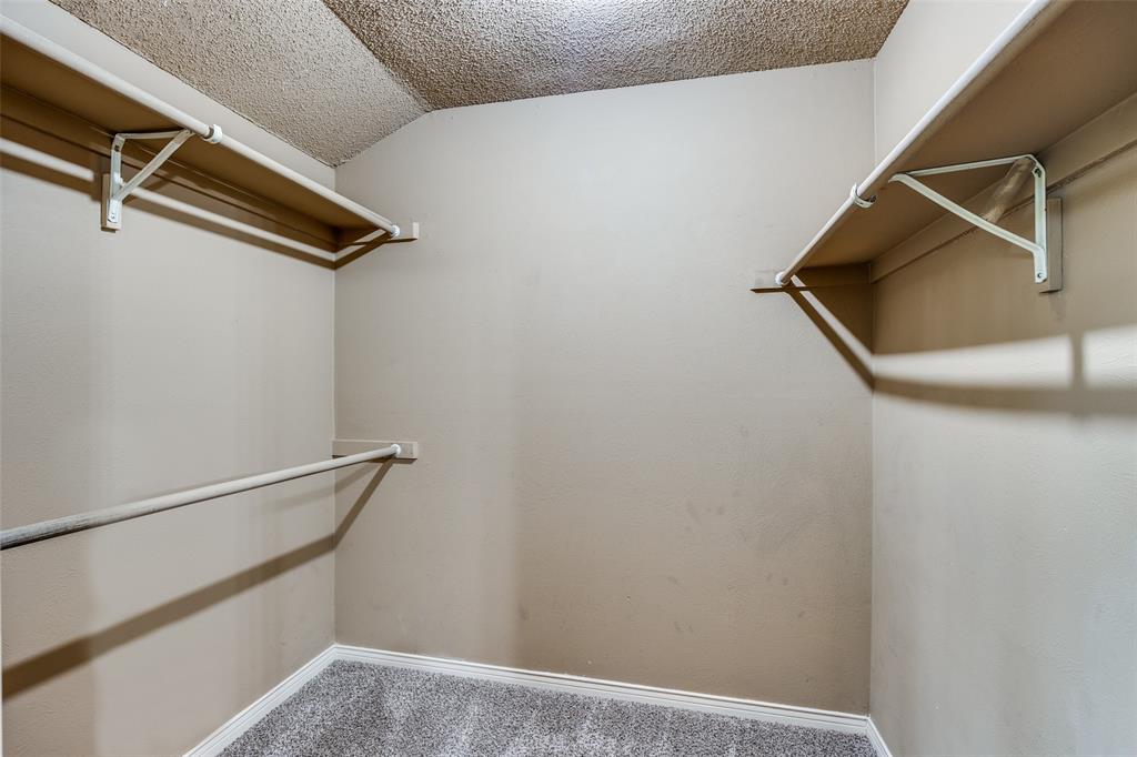 Woodlands 01 On Creek - Residential