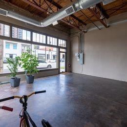 J BOPPS HOMESTEAD - Commercial Lease