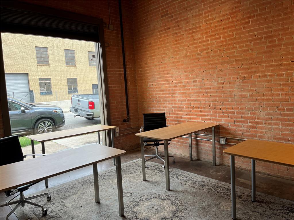 J BOPPS HOMESTEAD - Commercial Lease