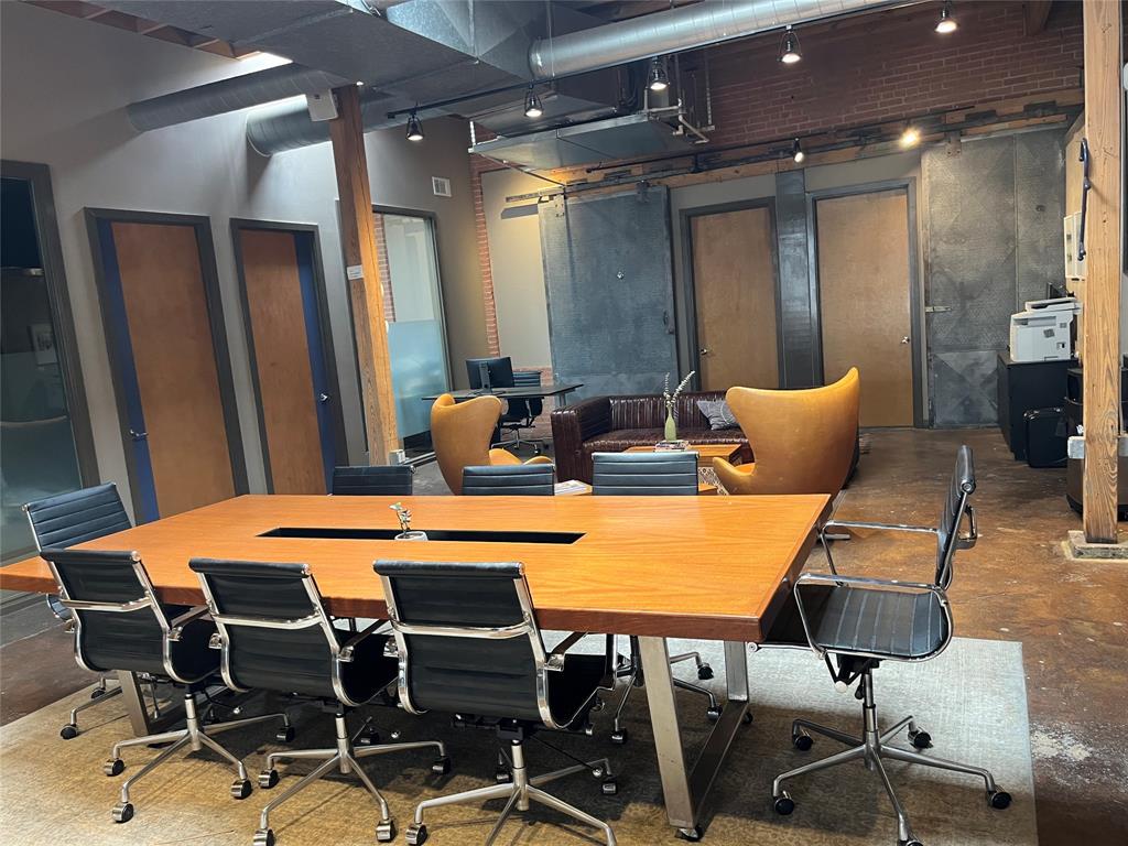 J BOPPS HOMESTEAD - Commercial Lease