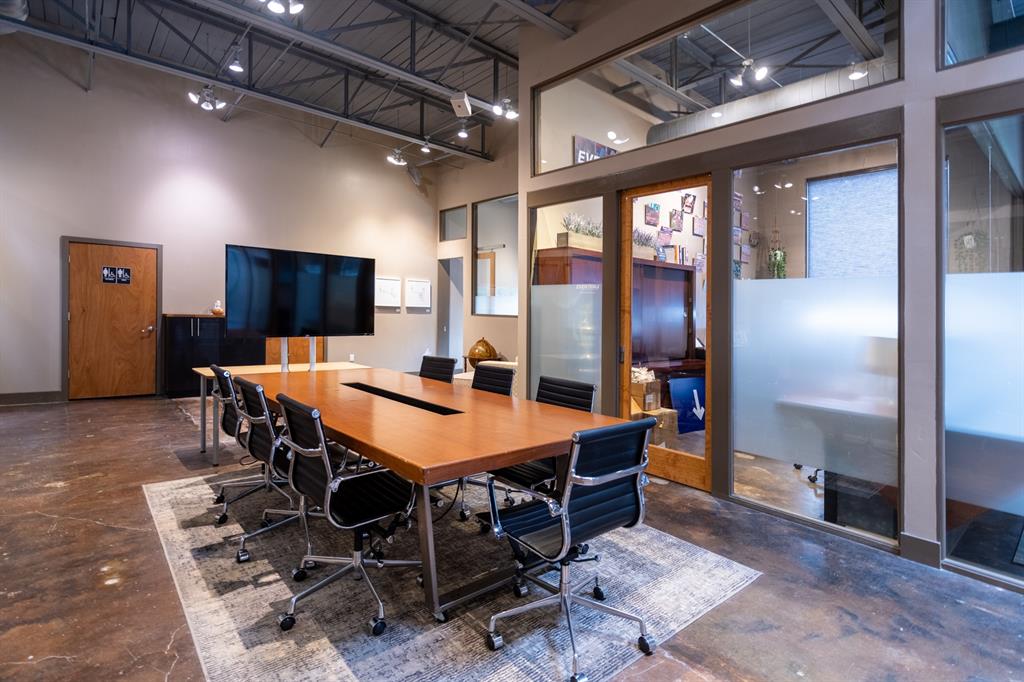 J BOPPS HOMESTEAD - Commercial Lease