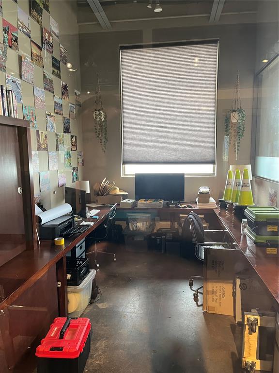 J BOPPS HOMESTEAD - Commercial Lease