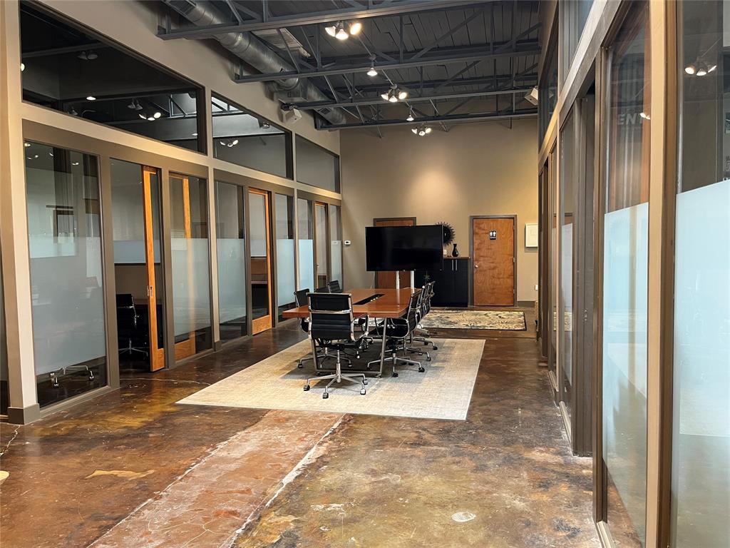 J BOPPS HOMESTEAD - Commercial Lease