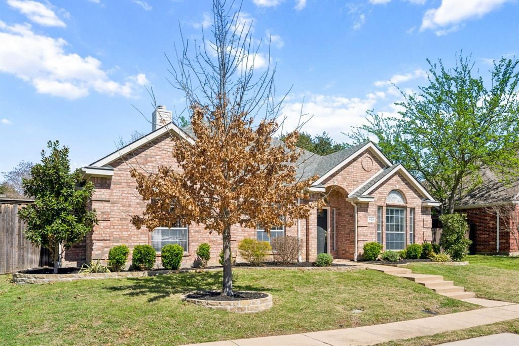 Photo of 409 Kyle Lane, Lewisville, TX 75067 (MLS # 21195067)