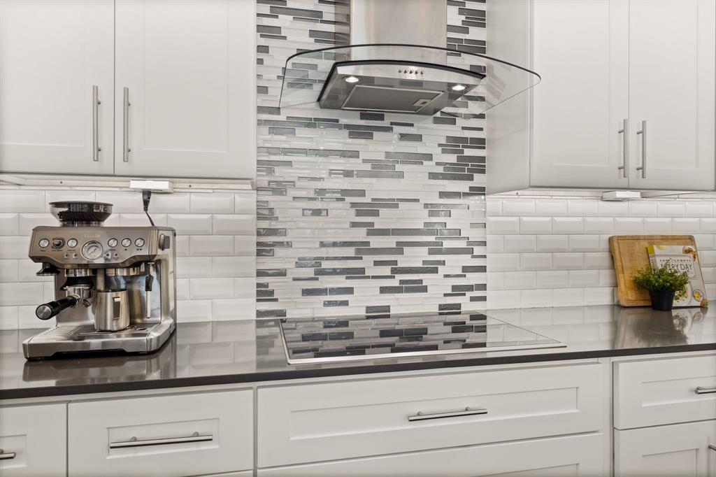 Roseland Condominium - Residential