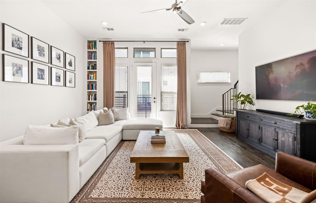 Roseland Condominium - Residential