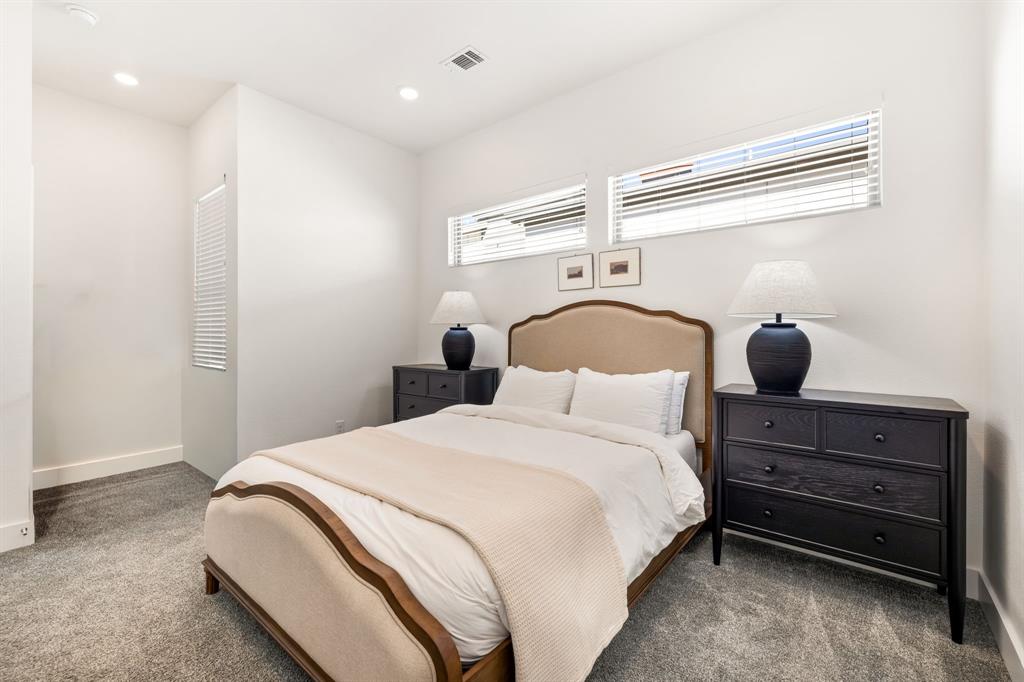 Roseland Condominium - Residential