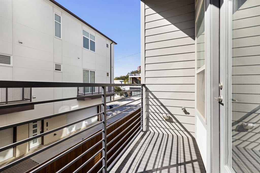 Roseland Condominium - Residential