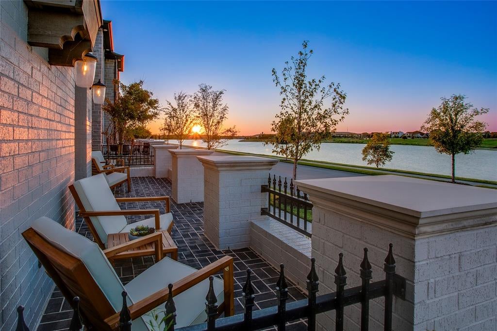1332 Island Vista Drive