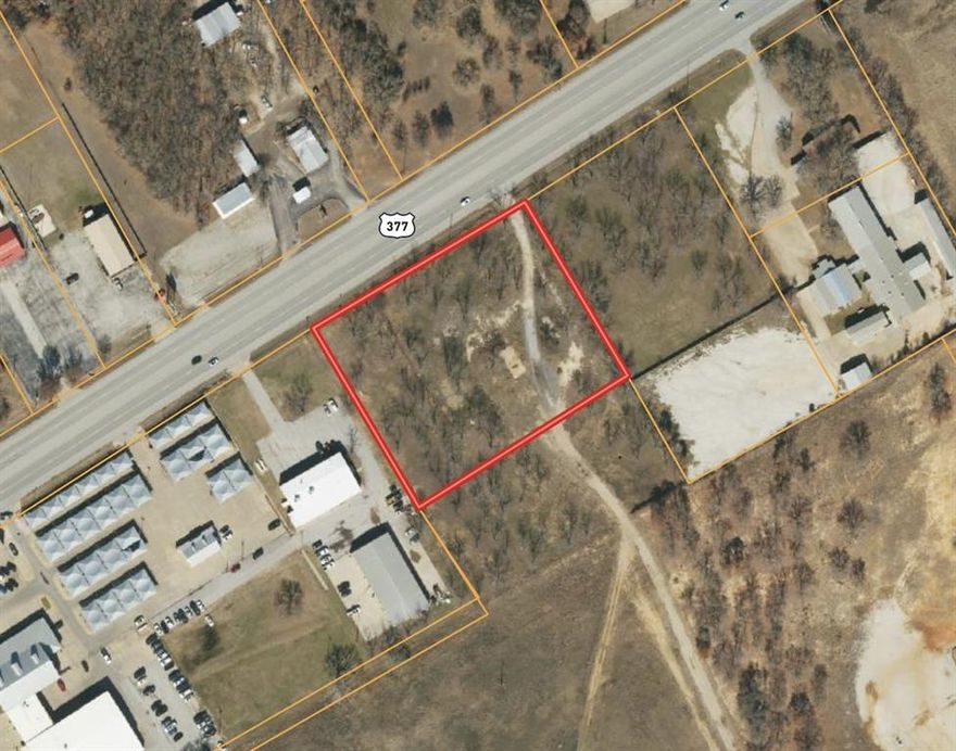 Located in a fast-developing area of Granbury, this lot is situated prominently in front of an upcoming apartment complex set to break ground soon. Also, just to the South of this property is a brand-new residential subdivision boasting 400 lots. The lot’s prime location also offers quick access to Fort Worth.
