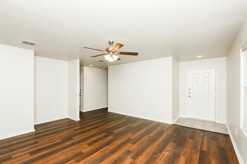 1132 Boxwood Drive
