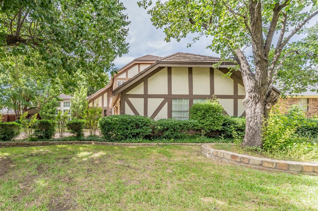 305 Warbler Drive