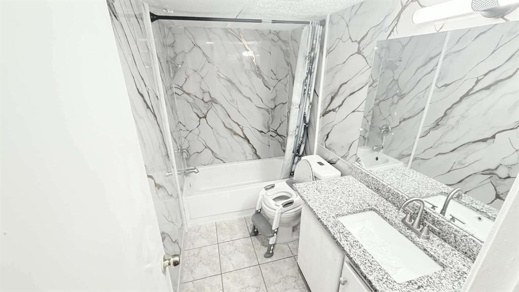 Meadowcreek Village Rev - Residential