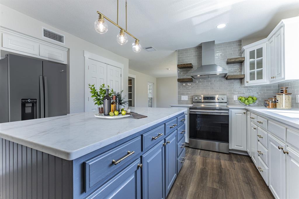 Harris Creek Ctry Estate - Residential