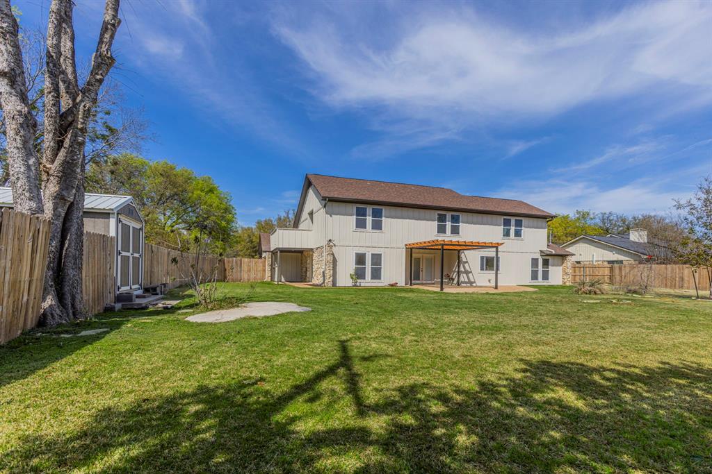 Harris Creek Ctry Estate - Residential