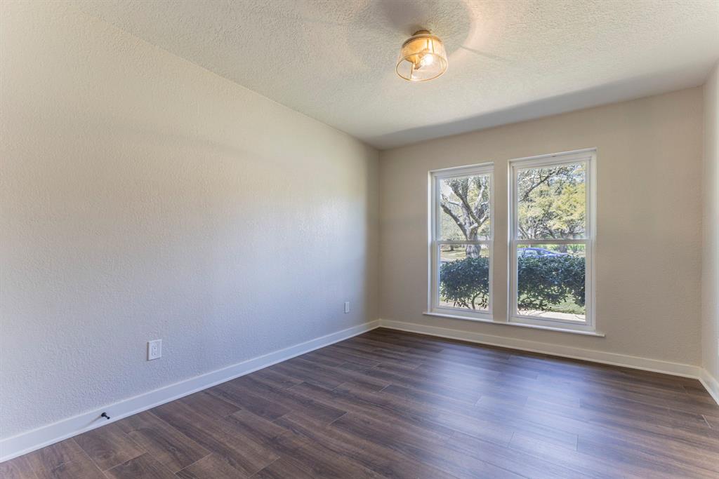 Harris Creek Ctry Estate - Residential