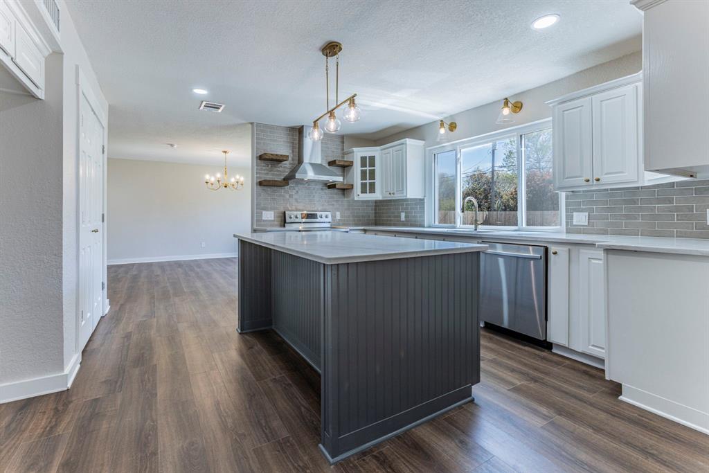 Harris Creek Ctry Estate - Residential