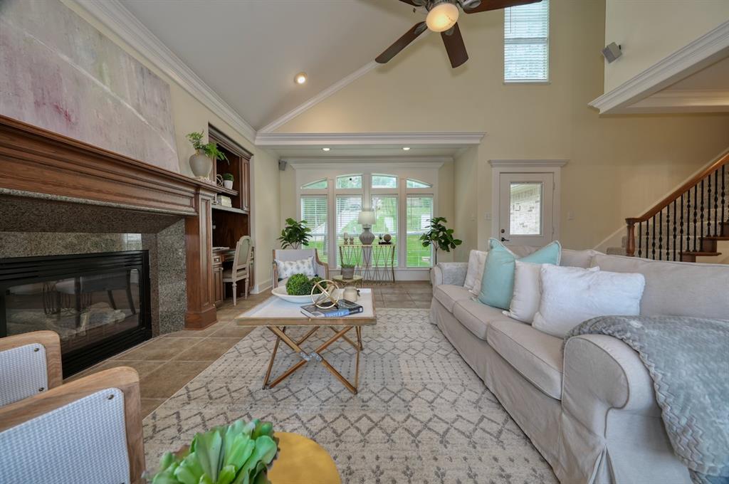 HIDE A WAY LAKE - Residential