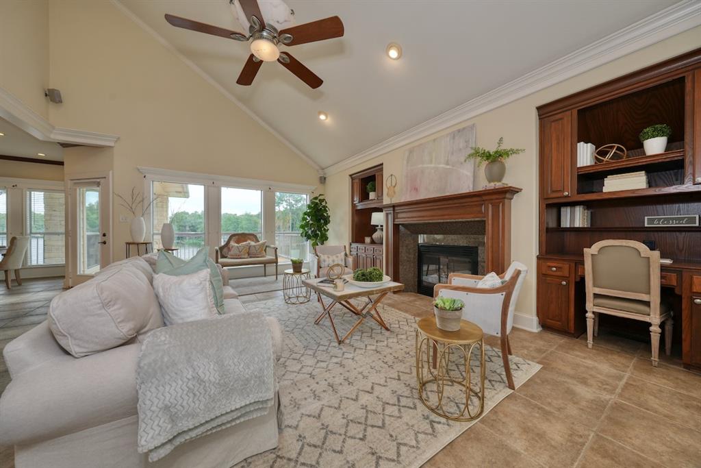 HIDE A WAY LAKE - Residential