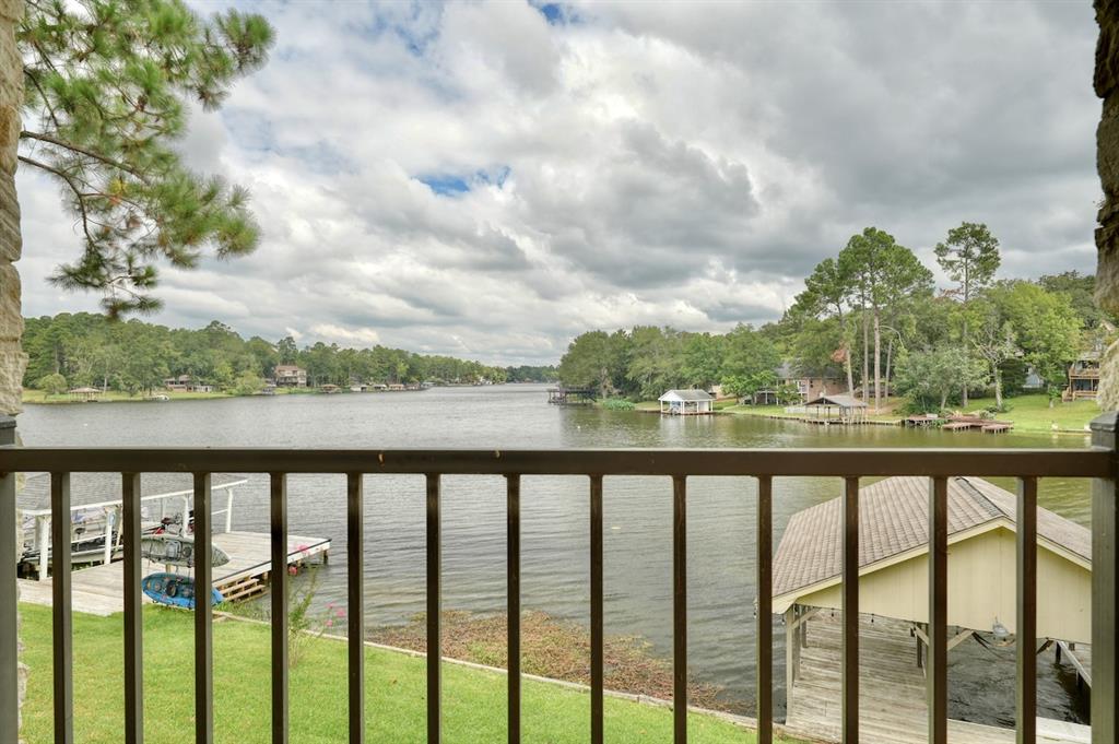 HIDE A WAY LAKE - Residential