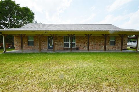 Photo of 5913 Farm Road 1528, Klondike, TX 75448 (MLS # 21265250)