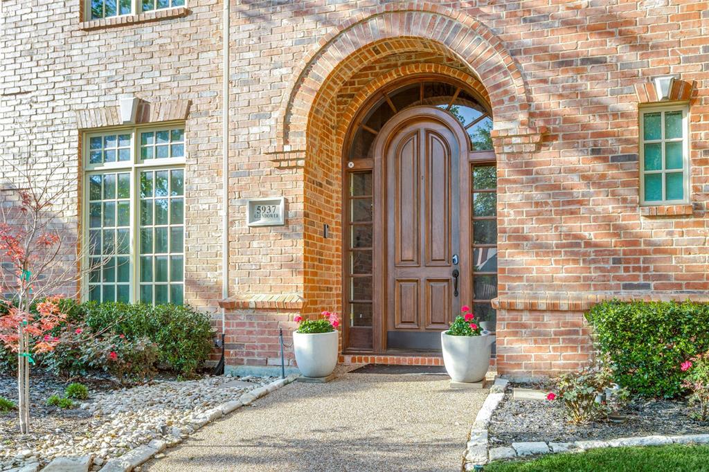 5937 Glendower Lane