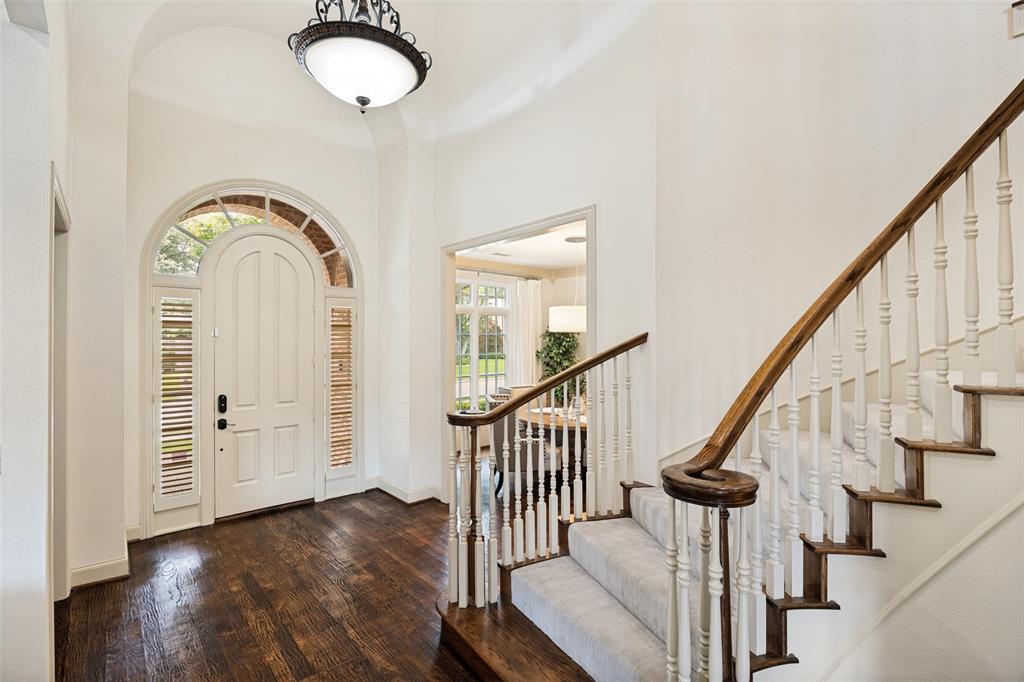 5937 Glendower Lane